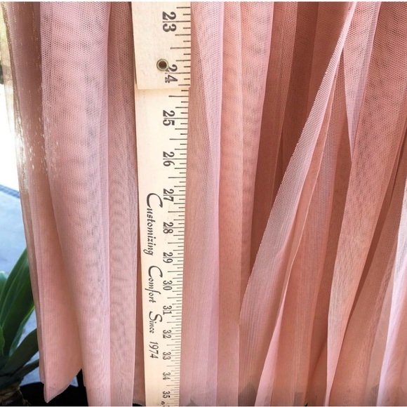 ASOS pink tulle dress. Size 6 - Picture 8 of 10